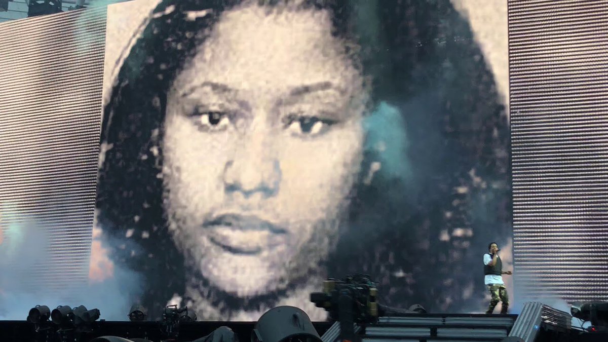 When Jay + Bey used Nicki’s mugshot for their OTR2 tour