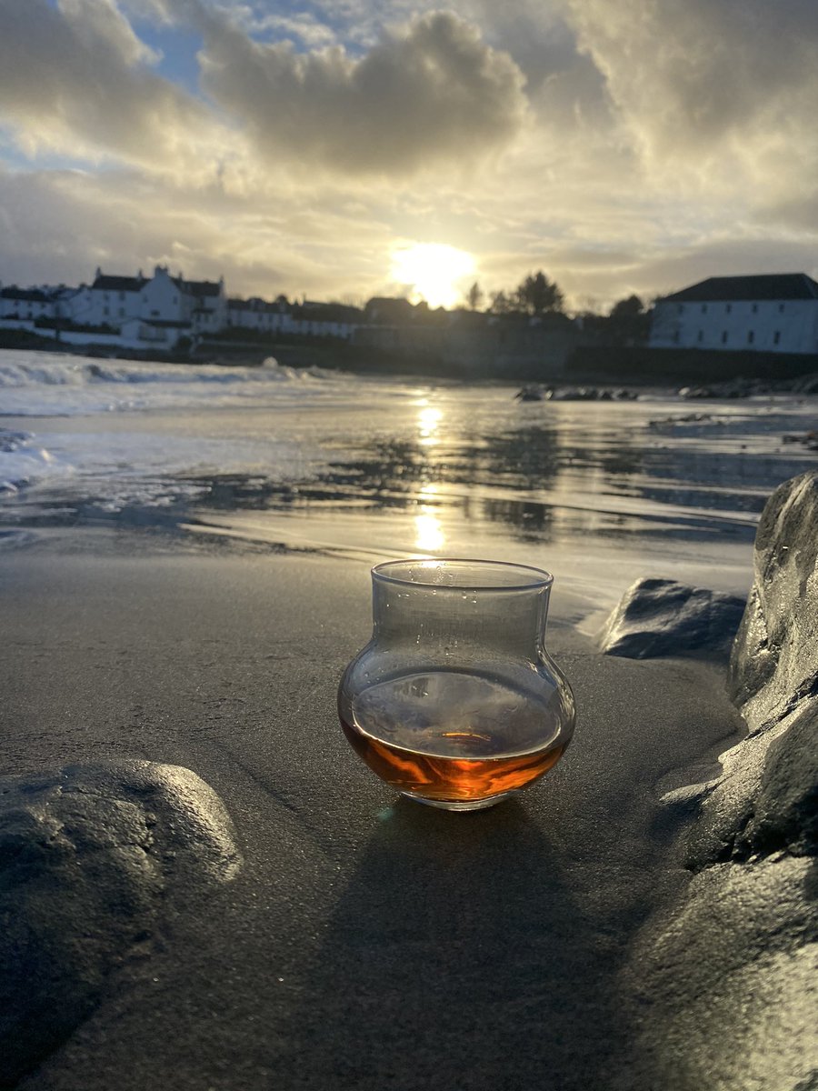 explore_islay's tweet photo. Uisge-beatha “water of life” 🥃

Can you take a stab in the dark at which Islay distillery this whisky is from?

#whisky#gaelic#beach#islay https://t.co/4QN3lqb7kC