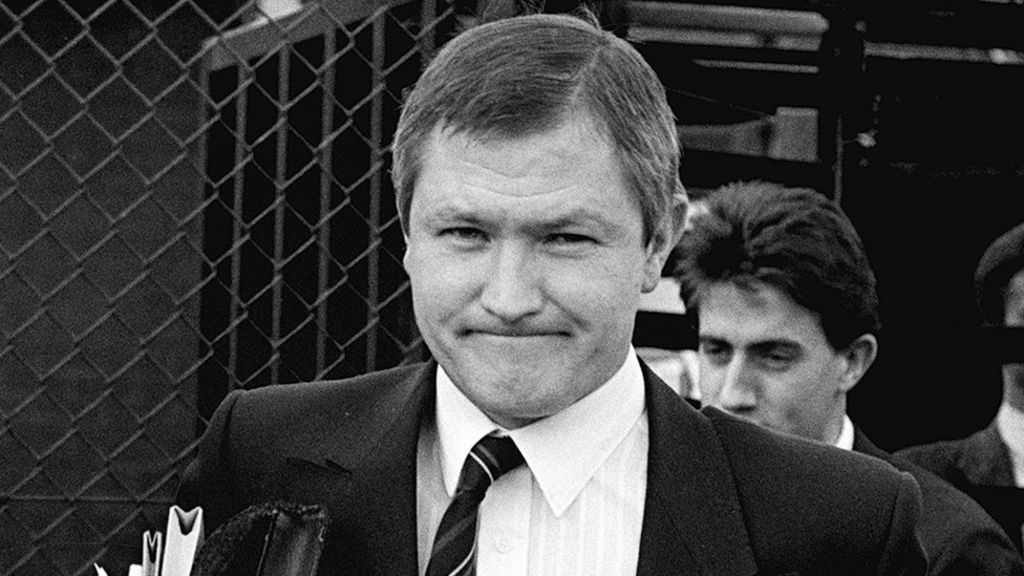 Political leaders in joint call for inquiry into Pat Finucane murder