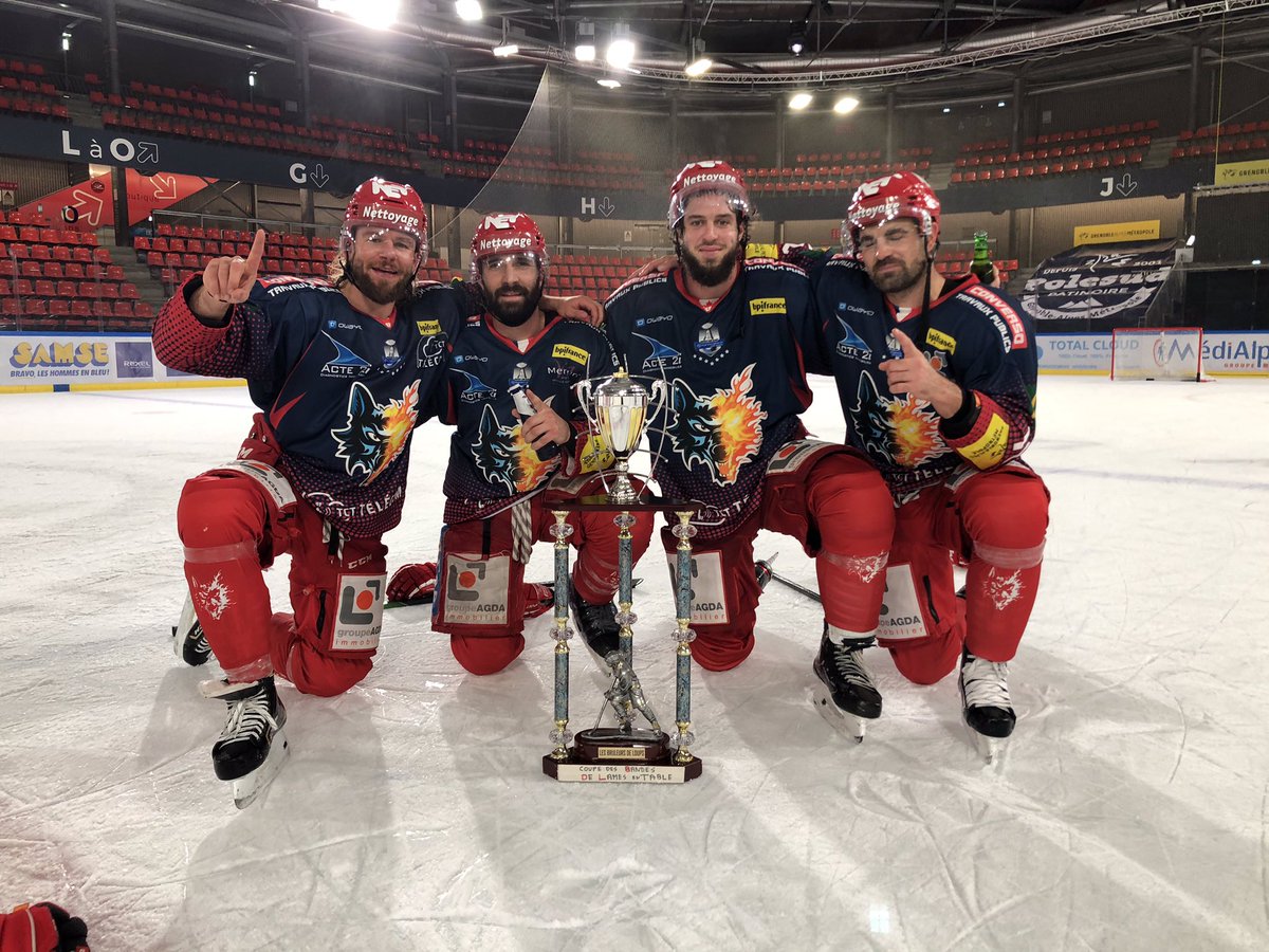 #BDLCUP 🏆 Chaque trophée compte non ? Alors on peut féliciter <a href="/Hardyguye/">Kyle Hardy</a>, <a href="/SebBiz21/">Sébastien Bisaillon</a>, <a href="/Damienfleury10/">Damien Fleury</a> et <a href="/RohatSebastien/">speed85</a> pour la victoire finale 😂👏👏