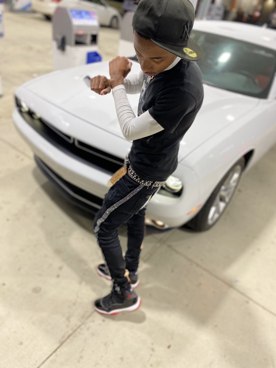 EightbabyTay's tweet photo. I’m From East 84 Ima Hot Boy But I’m ICed Up🧟‍♂️❄️                                             #FreeMyPeople⛓🗣 https://t.co/eBZdLom9CV