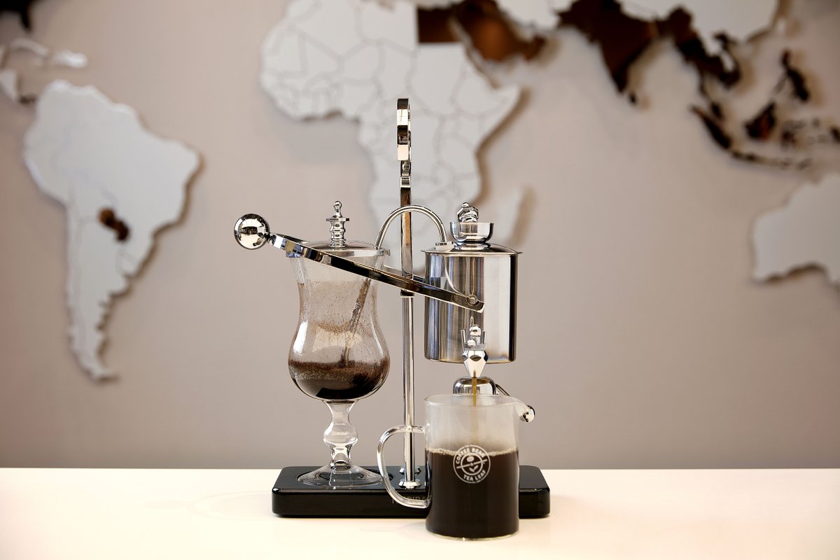 TheCoffeeBean's tweet photo. Have you ever been to The Coffee Bean &amp; Tea Leaf abroad? This store location at the Wisma Atria in Singapore has an island Coffee Bar where guests can watch live demonstrations by the baristas. The traditional Balancing Siphon brewing method is pictured here. https://t.co/voXSlFO3vP