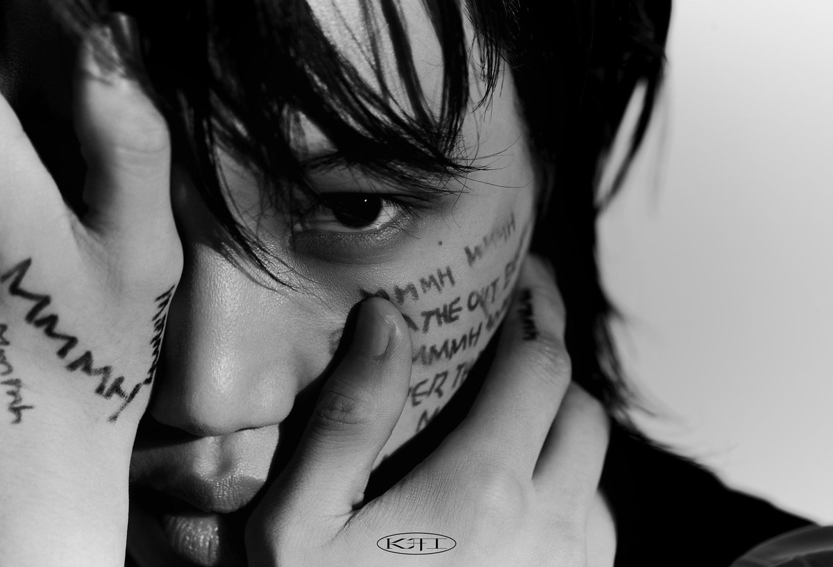 SehunnieShine94's tweet photo. Dios ha llegado a iluminarnos
#10DaysToKAI
#카이솔로데뷔_10일남았_음
#EXO @weareoneEXO https://t.co/eBRop9qbiI