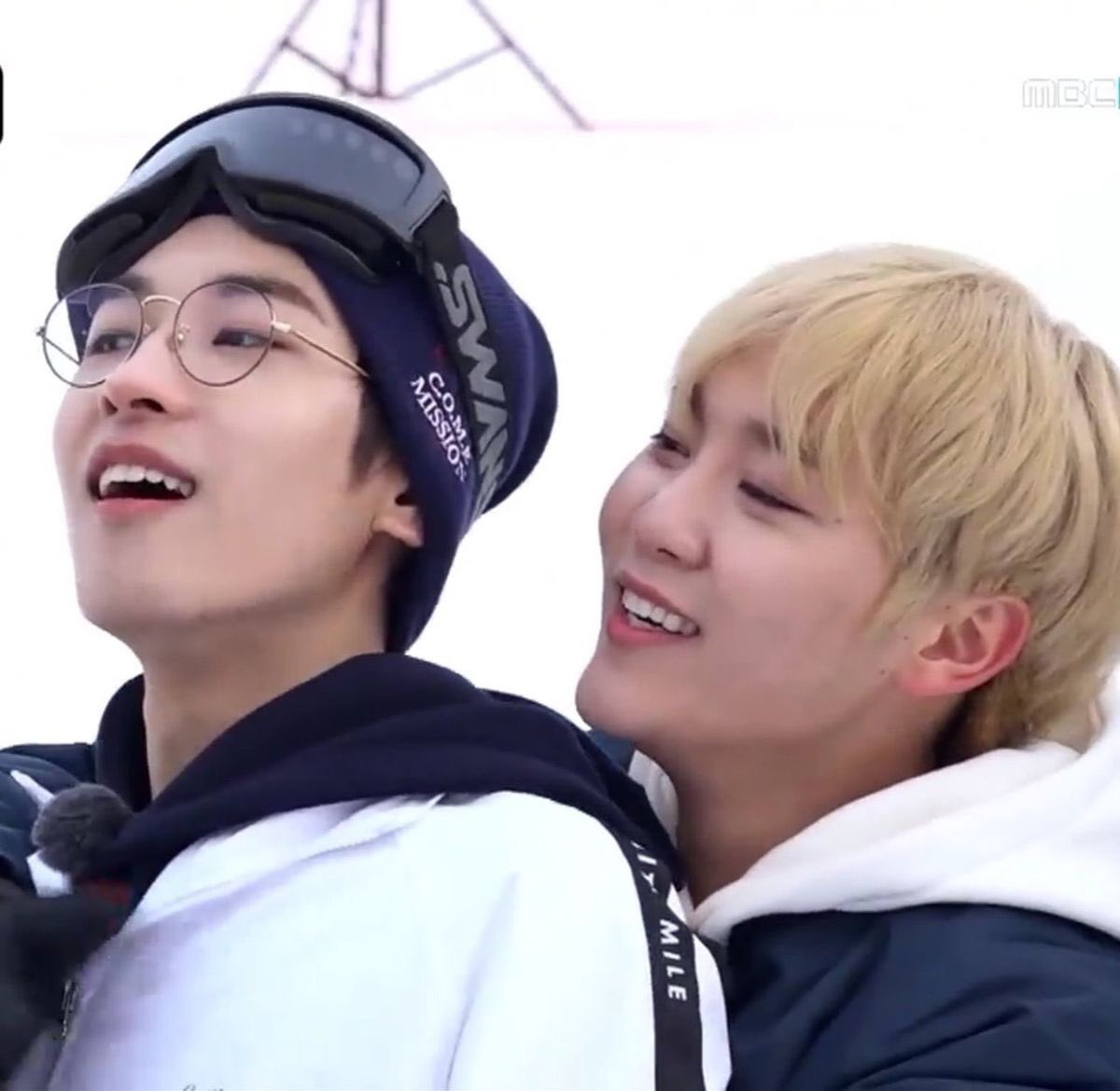 jeonbooasis's tweet image. Goodnight, wonboo. 😳 #bALimBiNg