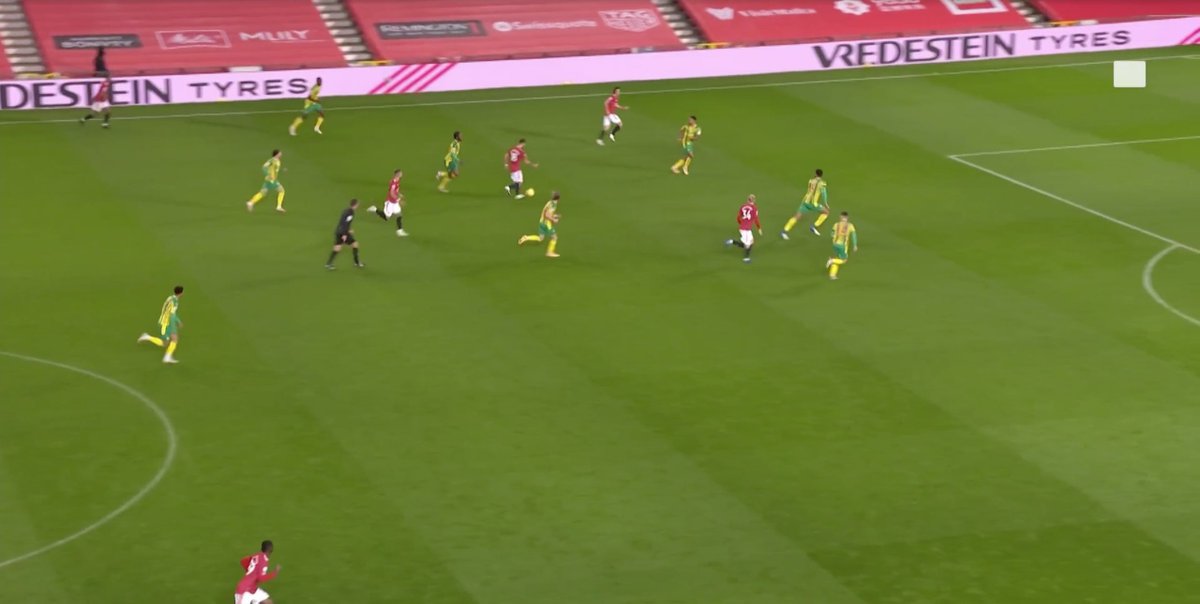 81& #39;: A great passage of play that showcases a lot of our player& #39;s strengths: Telles picks up the ball near the halfway line, plays a 1-2 with Martial, then feeds Bruno. This is a particular strength of Anthony& #39;s on the left wing...