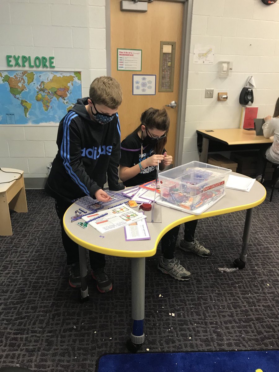 ClassPhillips1's tweet photo. Makerspace https://t.co/XArDLpjxox