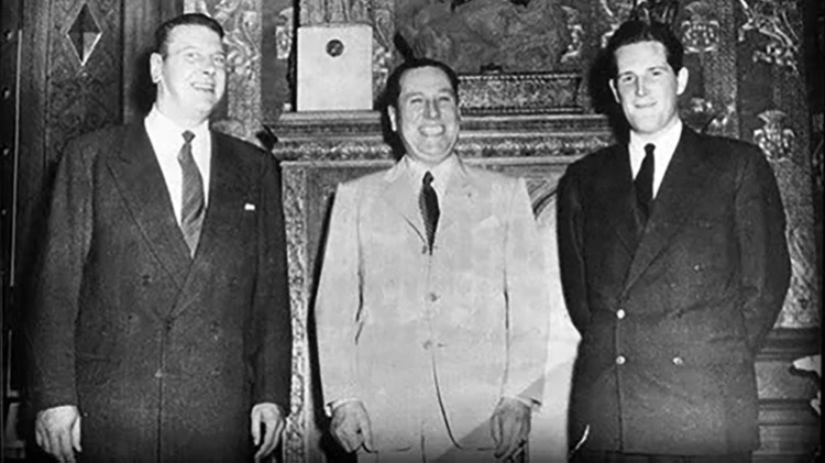 Peron y el " hombre mas peligroso de europa" el super nazi de otto skorzeny que era guardaespaldas de evita y  ahora se asustan por la ministra...