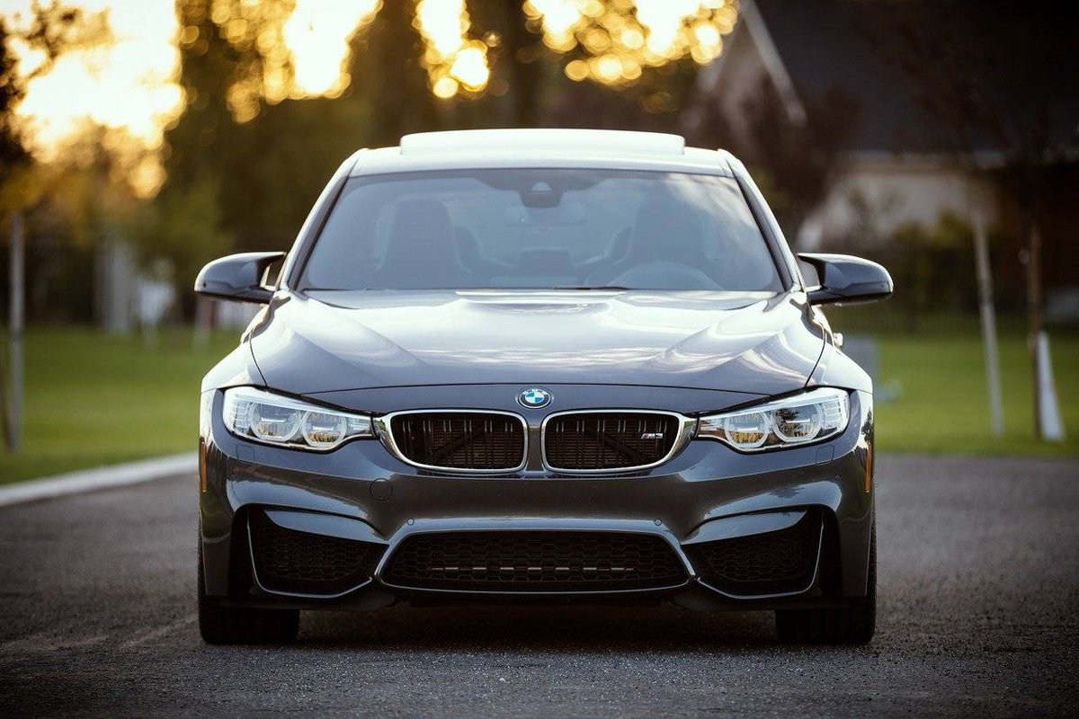 NetLunch's tweet photo. ¿Dónde comprar un #BMW en Valencia? Conoce @BMWEngasa el #concesionariooficial de #coches BMW y también #vehículoseléctricos e #híbridos, además de #vehículosdeocasión https://t.co/dwvKgf8yul https://t.co/yRVFUDrRBa