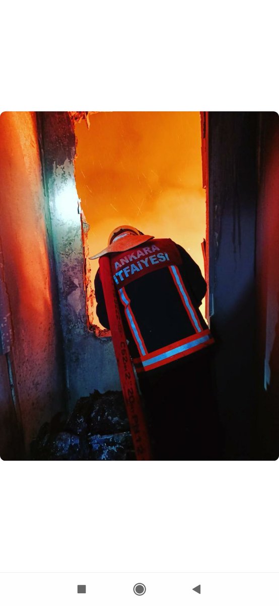 gunan01's tweet photo. Yangında, depremde trafik kazalarında  selde,  vb. Birçok  olaylara seslerini duyup yardıma koşan itfaiyeciler. Bu olaylarda yaralandıklarında sesleri duyulmuyor.  #destekolunmeslekolalım https://t.co/LilBfPMzfF