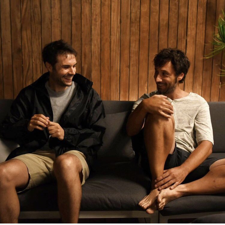 RaulFDePablo's tweet photo. Bueno pues en mitad de este año de mierda, un poquito de alegría. Gracias al @INTERFEST, @alvarocarmona y un servidor, nos llevamos premio a la mejor dirección y mejor actor. GRACIAS!!! @gentehablando #interplay2020 #flooxer https://t.co/T2SK0o8snS