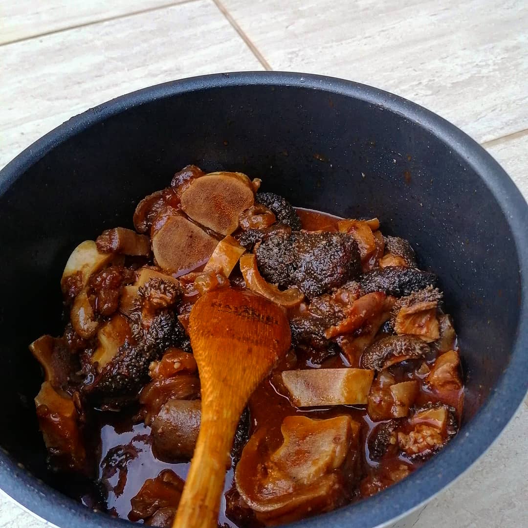 Chefshivambu's tweet photo. A well off cooked combo with bali beef trotters and tripe #fortheloveofit #mecookmeeat #cheflife #truecooks #indulge https://t.co/cQl59eqiGQ