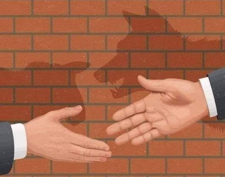 " ونٓستعيذكَ ياالله من خُبثاء النوايا مُتصنعي الود "