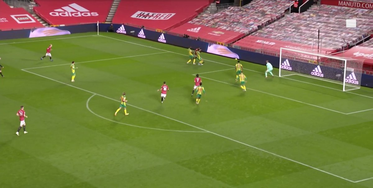 Still 84& #39;: and then pulls towards the near post for the cutback