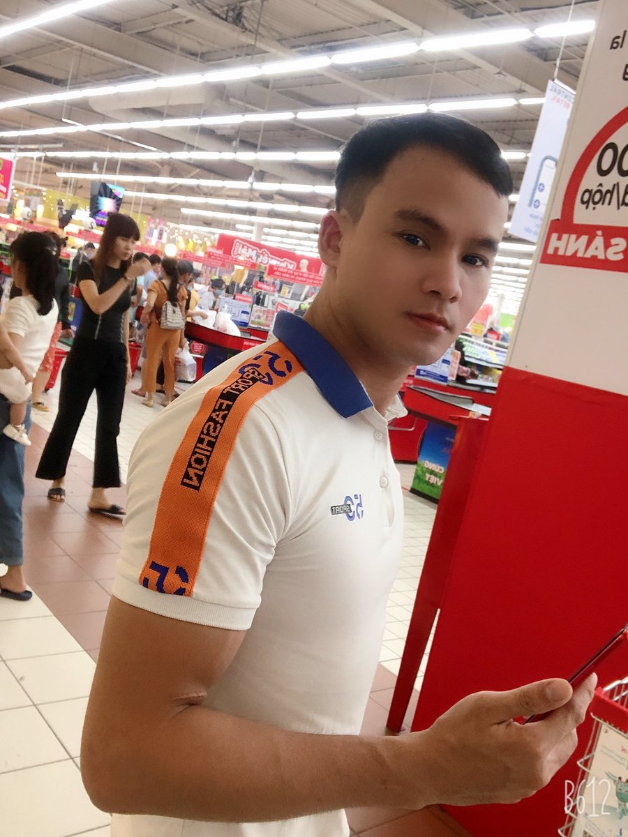 KePhanBi1's tweet photo. Lòng mang nặng suy tư ngổn ngang mỗi lúc ngày tàn

Trách cuộc đời sao ban cho mình quá nhiều nỗi buồn chán.! https://t.co/H02fXIbSzF