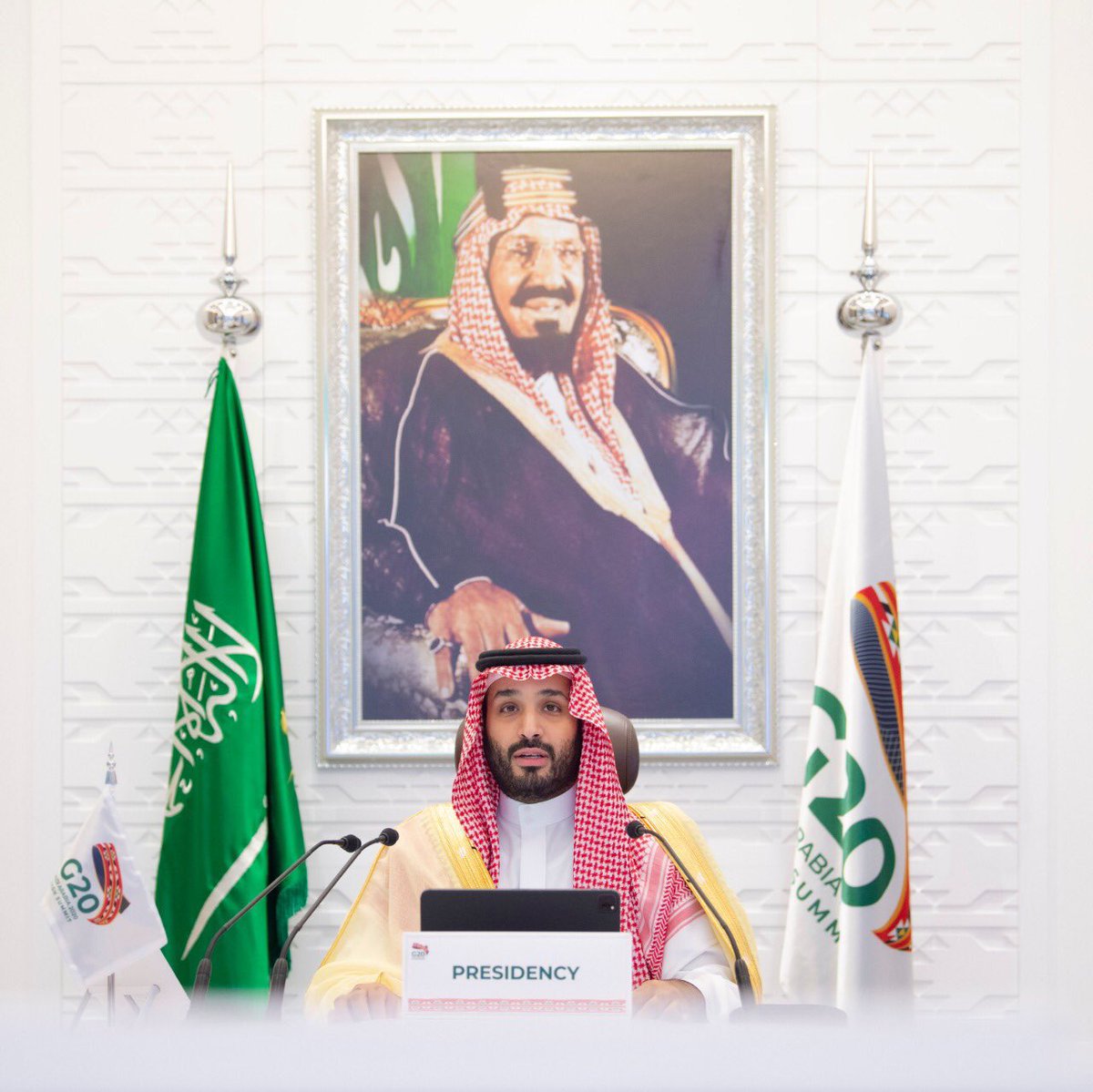 abdulrahman's tweet photo. الصورة ذي توصِفْ..بْلا شك أو ريبهْ..

كانك تبي تعرِفْ.. وش تعني الهيبهْ..!

🇸🇦🇸🇦🇸🇦🇸🇦🇸🇦 https://t.co/IBMXrMvrRY