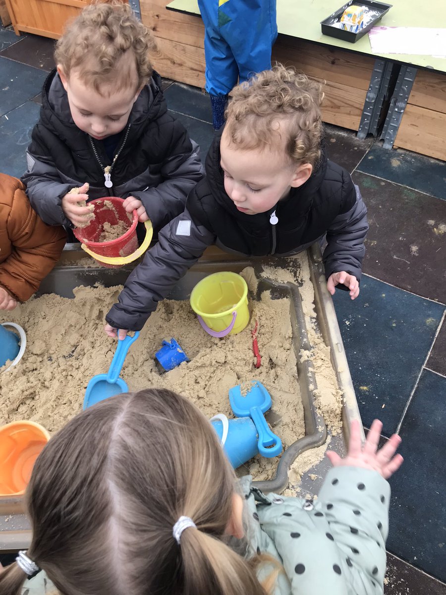 SBSLlanrumney's tweet photo. #autumn #learningthroughplay https://t.co/ujj6VJSSGr
