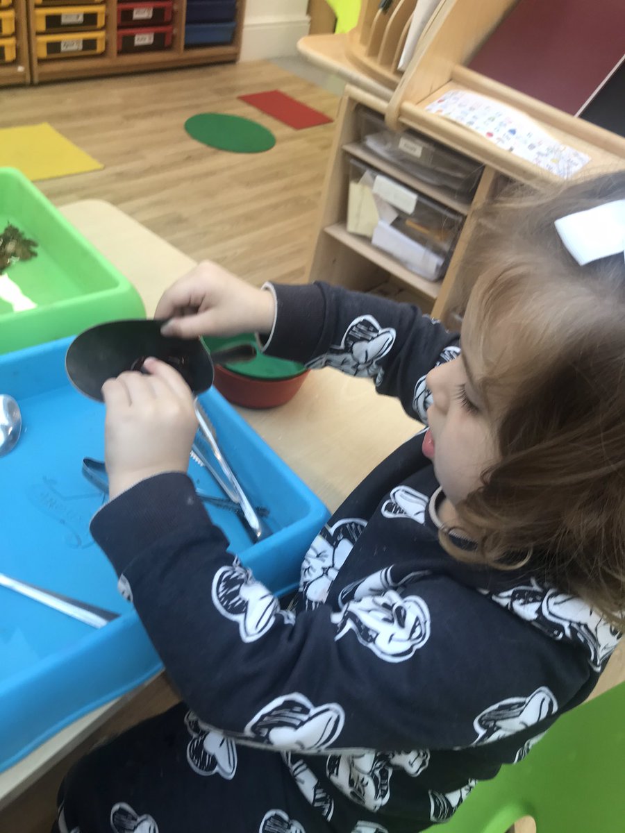 SBSLlanrumney's tweet photo. #autumn #learningthroughplay https://t.co/ujj6VJSSGr