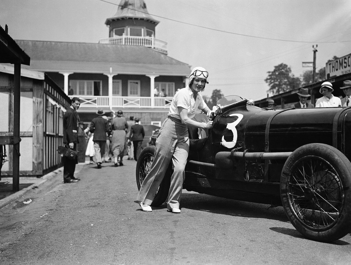 popsyosh34's tweet photo. 1933
Miss Paddy Naismith #3
#Brooklands #FastLady https://t.co/kqJrG0yU8B