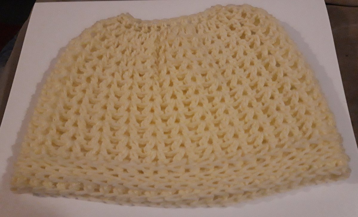 spurlies's tweet photo. 🎉New Product Alert🎉
Adult Ponytail/Messy Bun Hat.
£4 each.
Available in the colour of your choice.
#Handmade #Unique #Crochet https://t.co/db7iG6cmas