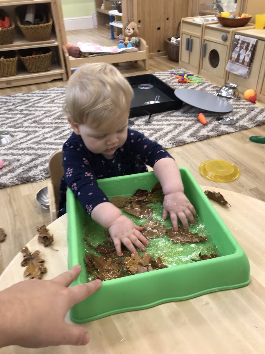 SBSLlanrumney's tweet photo. This week we have moved our water play indoors it’s getting cold ❄️ #waterplay #autumnsoup https://t.co/YGwYlXVLXk