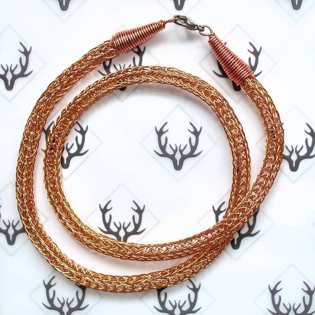FraochJ's tweet photo. Free UK shipping with everything on my site! 😍❤️ #handmadeinscotland #handmadeinuk #viking #jewellery #amber #scotland #ameythst https://t.co/IVQKkOfb9t
