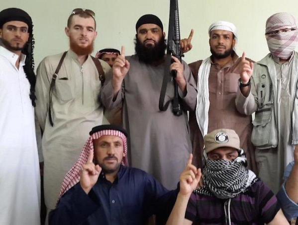 DamienRieu's tweet photo. Je crois que @Benzema veut nous faire passer un message. https://t.co/yLOmuLHrD8