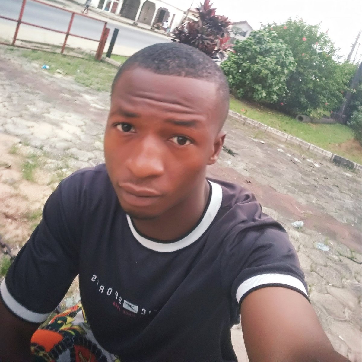 EMMYBLINX's tweet photo. #NewProfilePic https://t.co/1ASgrYKViJ