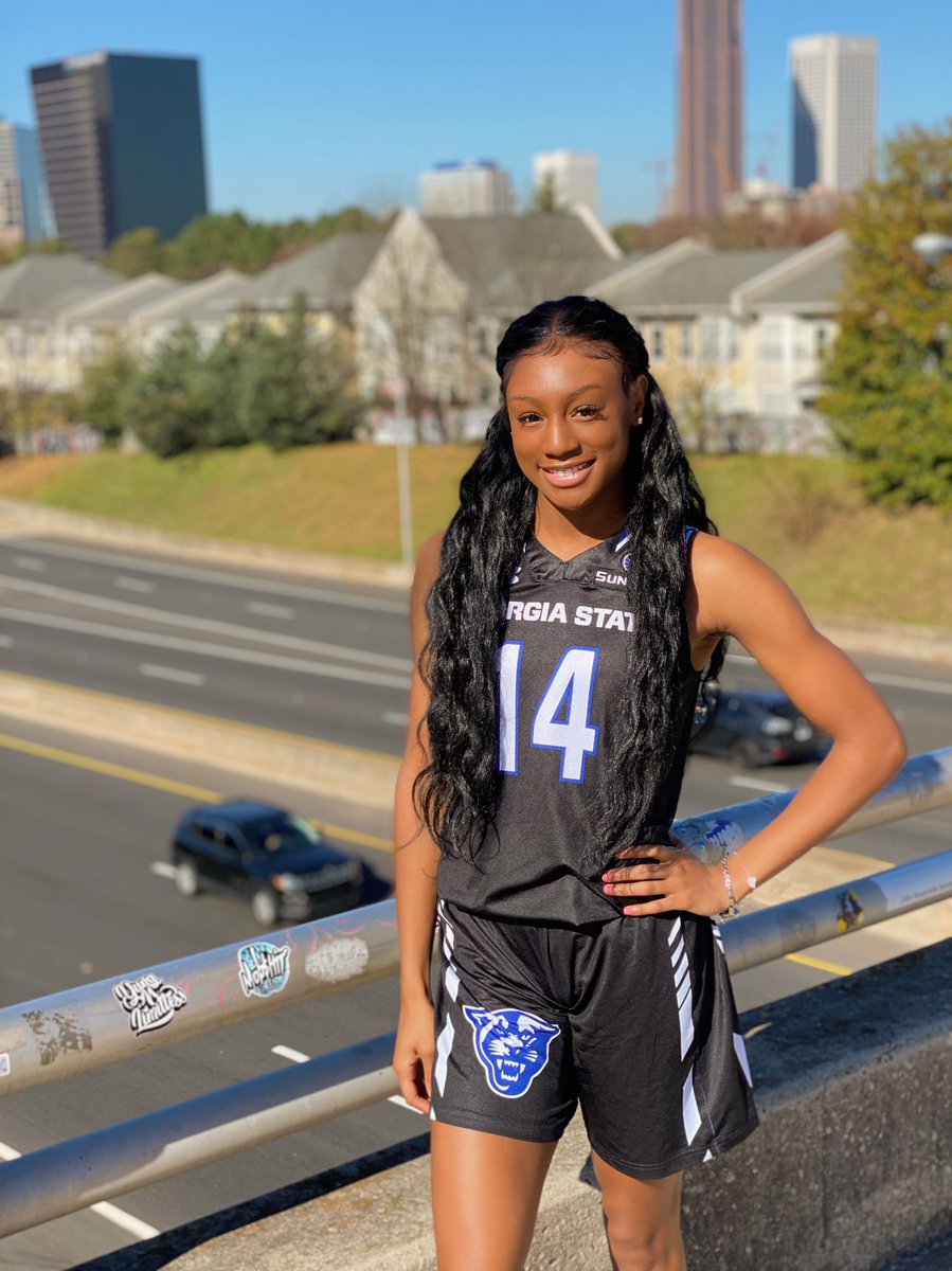 amfballer's tweet photo. ATLANTA, Ga is where i’m from 🏙 https://t.co/OhgCMZ8hQf