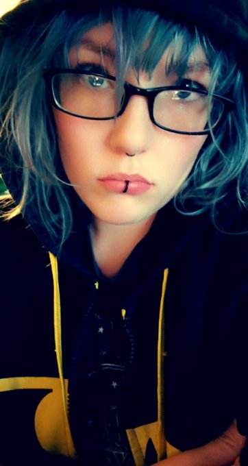 It's fucking snowing!! https://t.co/S1qAvNVmlR<a href="/tag/newprofilepic"class="tags"><span>#newprofilepic</span></a>