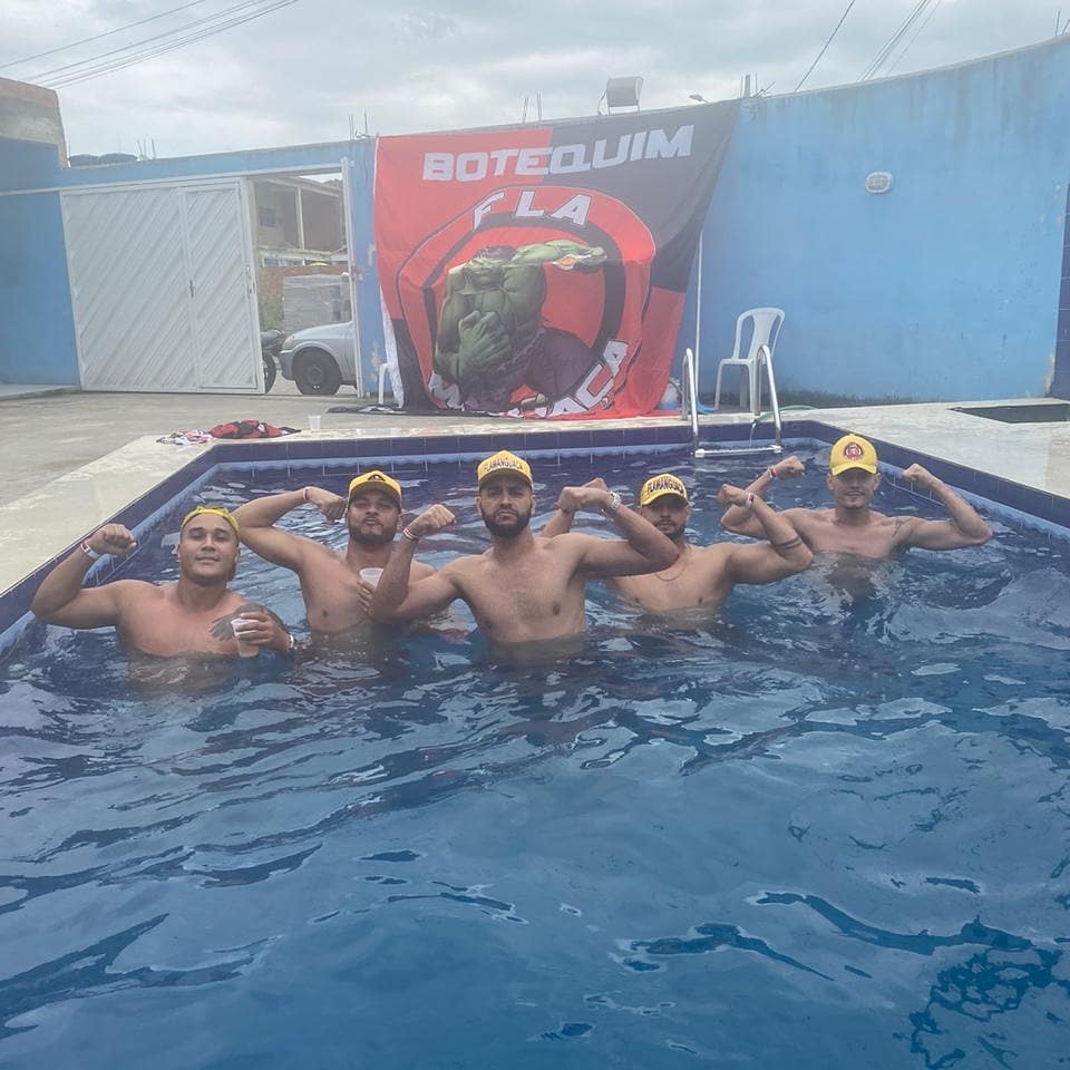 TFMBTQCG's tweet photo. Nós por nós sempre !
#Tropadobolota
#TropadoGuimarães
#TropadoDelavega
#Hulkfez03anos
#Bondegigantebotequimdecampogrande🔴⚫🤙🏻🍺 https://t.co/Kp7hn1BHb3