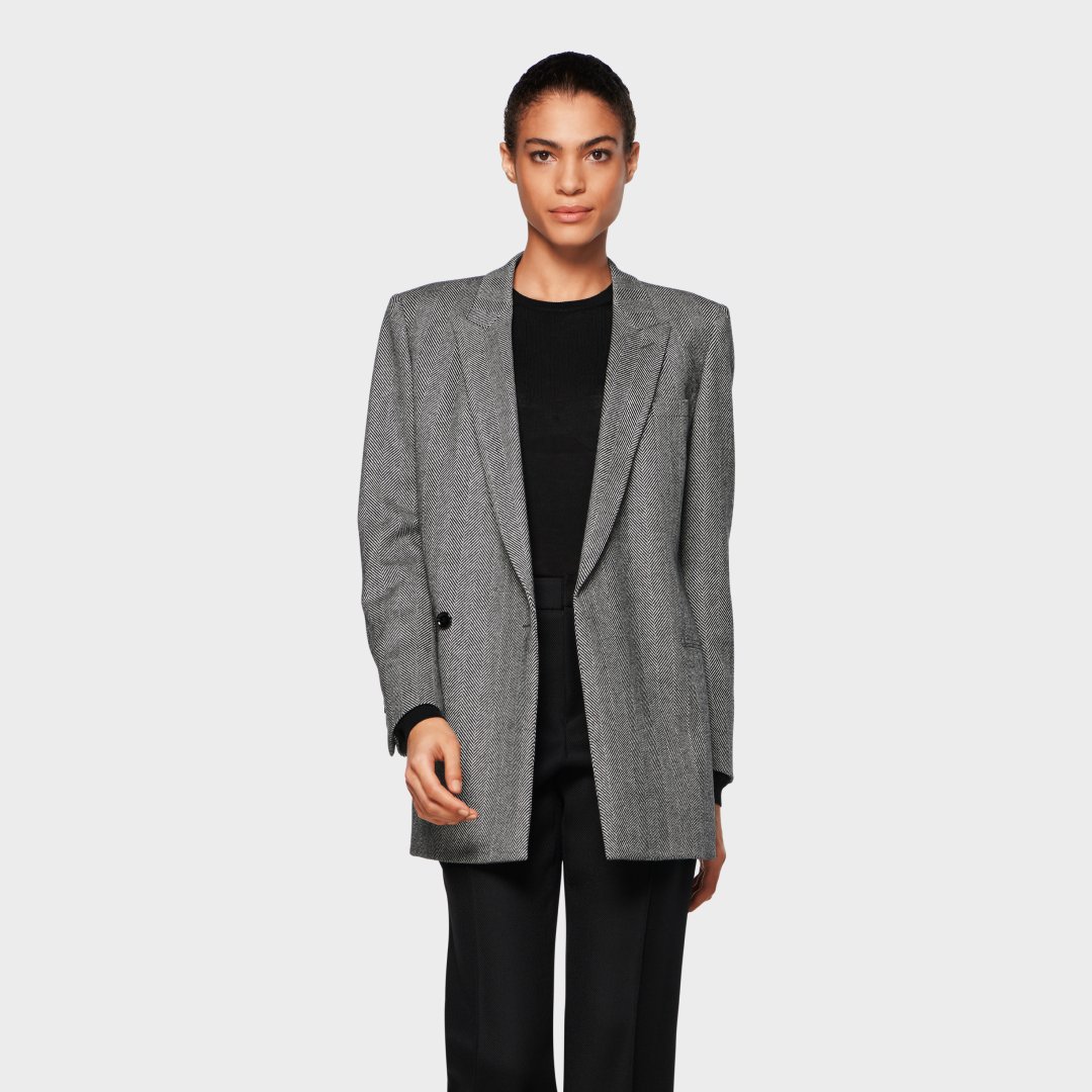 SUISTUDIO_'s tweet photo. All-new winter classics in rich wool-cashmere blends. #SUISTUDIO <-- https://t.co/dubSmKwGNA https://t.co/aOF0fpoCwV