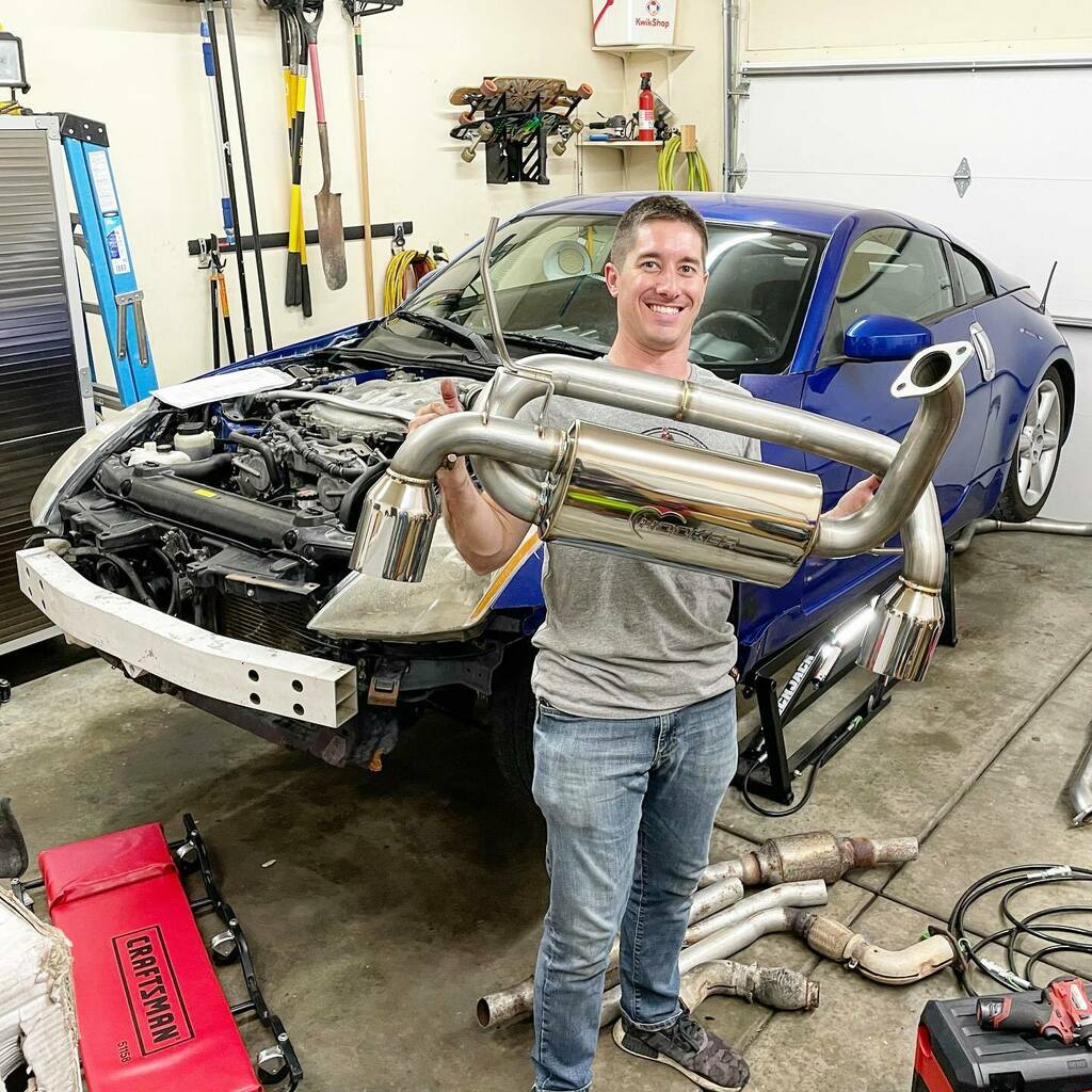WatchJRGo1198's tweet photo. Cheesing because the new @hookerblackheart exhaust sounds amazing on the 350z!!! I don’t if I mentioned it or not but this is a new product and they sent me the FIRST one 🤯 #WatchJRGo #newexhaust #exhaust #hookerblackheart #hookerheaders #nissan #350… https://t.co/QQbjwX6dux https://t.co/RW9wewj1fT