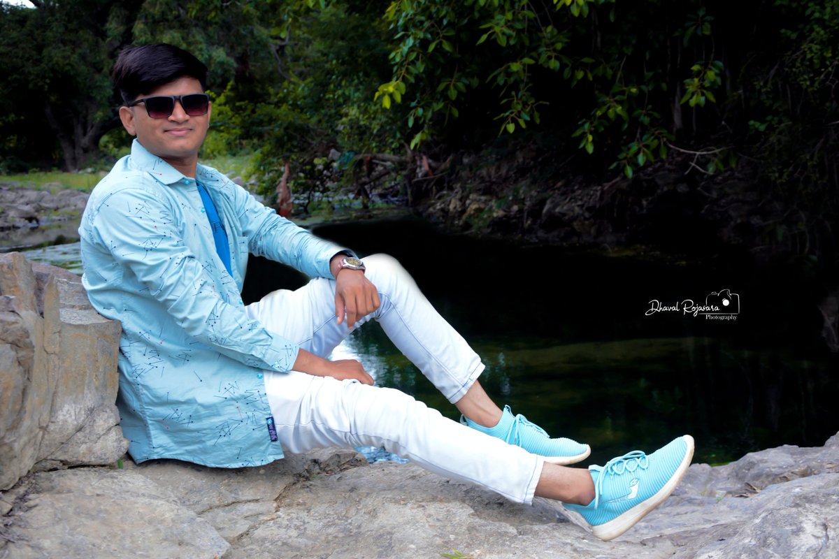 dhavalrojasara7's tweet photo. 𝓓𝓱𝓪𝓿𝓪𝓵 𝓻𝓸𝓳𝓪𝓼𝓪𝓻𝓪
Instagram 👉 dhaval_rojasara
Twitter       👉 dhavalrojasara7
#dhavalrojasara#rajkot#botad#vinchhiya#007#dhaval007#dhaval#dhavalrojasara#dhaval#dhavalvinchhiya#dhavalrojasaravinchhiya#d007vinchhiya#007vinchhiya#botadtaluka#vinchhiyarajkot#dhaval007# https://t.co/GokSdSt6kX