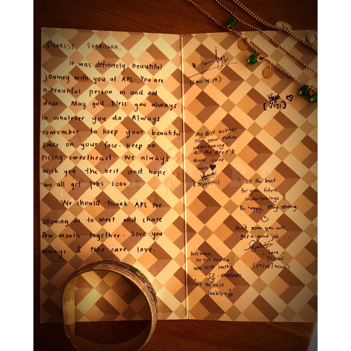 sashashabby's tweet photo. Last day in APL ✨
_____
Appreciation post, those words means a lot to me.
_____
Thank you colleagues
_____
#lastdaywork #apl #apteam #apanalyst #financedept #myclick 📸✨ https://t.co/LBeGtKLZVy