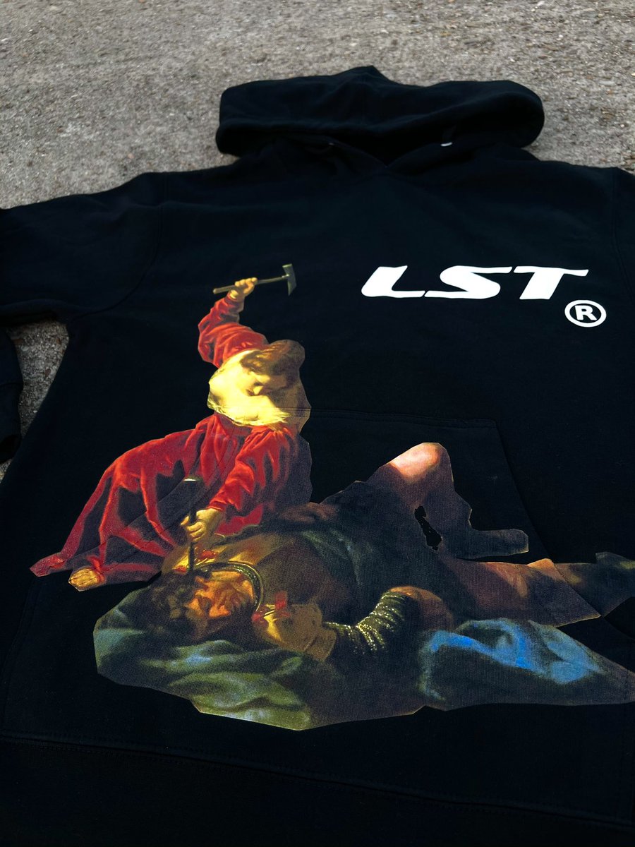 itzchrisho's tweet image. Artisan Hoodie 

 Like &amp;amp; RT to win one