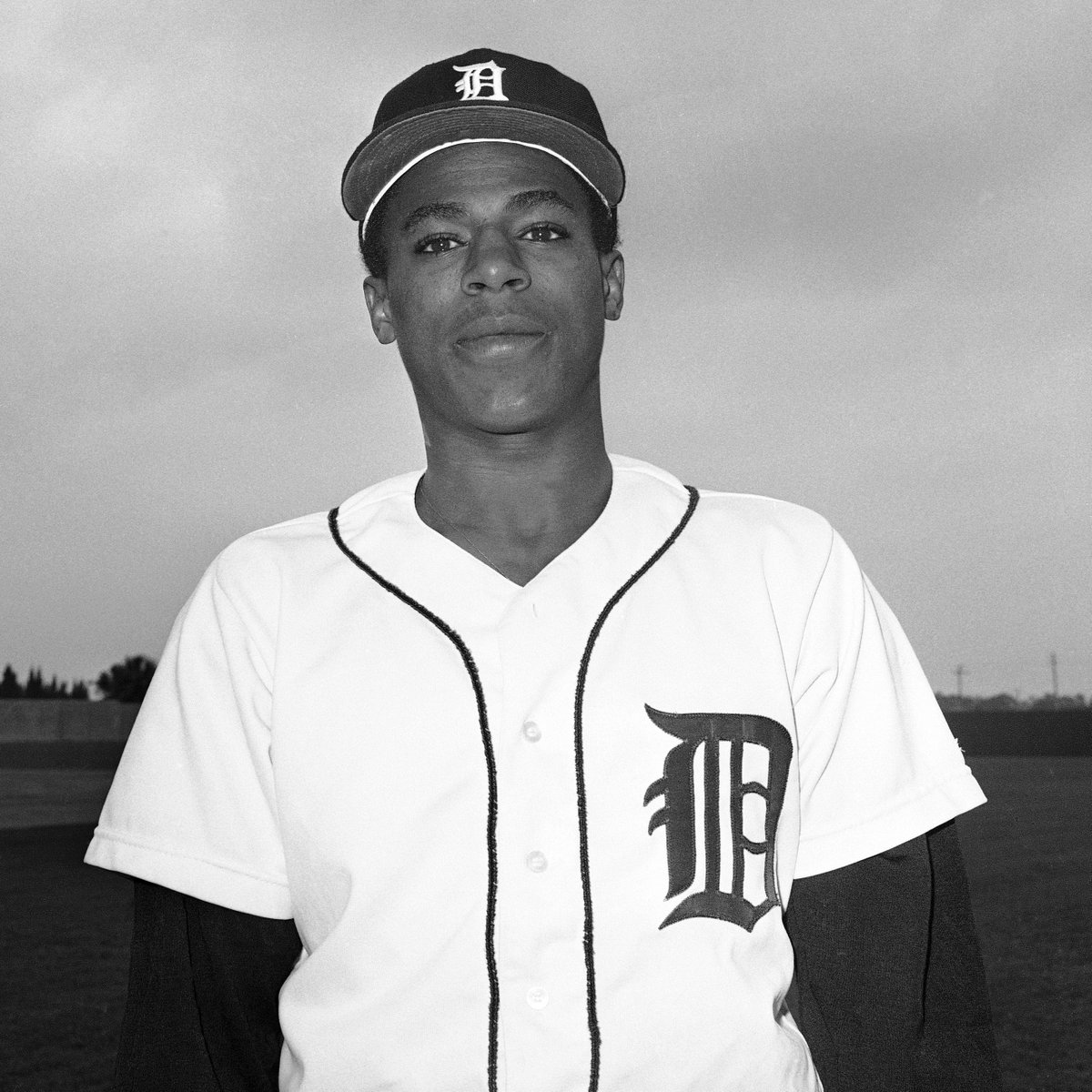 tigers's tweet photo. #OTD in 1978: Second baseman Lou Whitaker wins the American League Rookie of the Year Award with 21 of 28 first-place votes. https://t.co/ffm6gLhYhJ