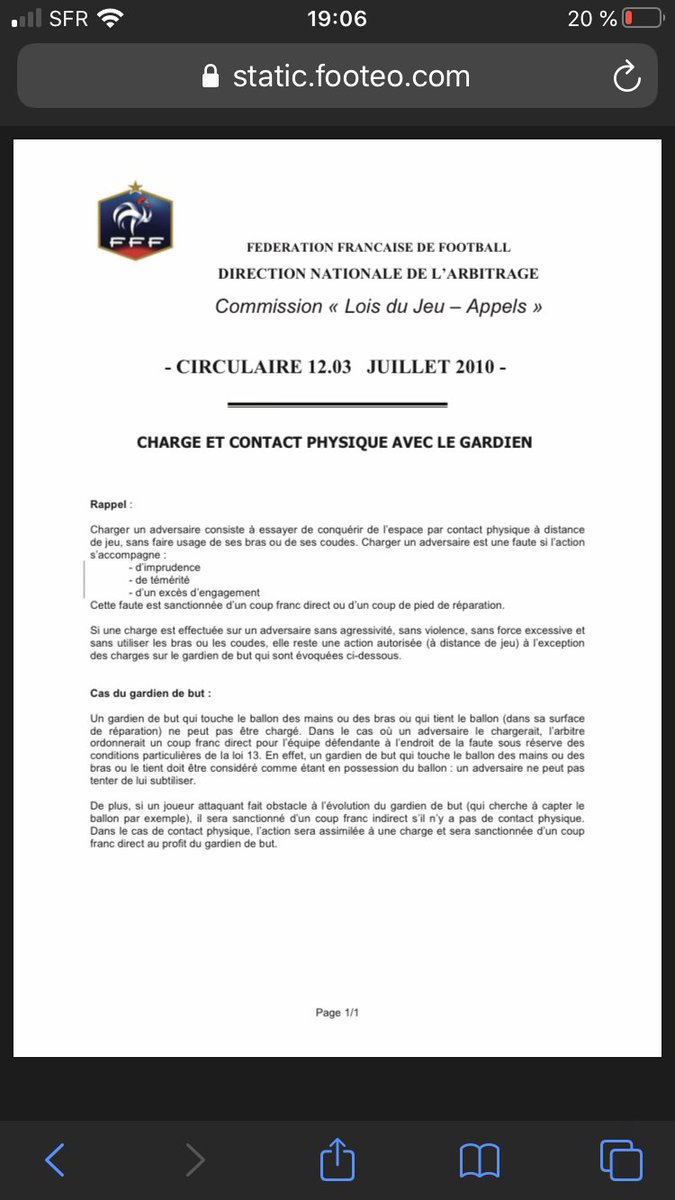 Hoplite_Pr's tweet photo. @PierreMenes @PierreMenes pour info voici la règle Lorsqu’un joueur empêche la progression d’un gk vers le ballon : CF direct. Normal qu’il s’engage dans sa sortie, sinon aucune chance d’avoir le ballon ! A l’avenir merci de vérifier la règle avant de dire l’inverse à la TV, ta voix porte 😉 https://t.co/65hhXQOKA3