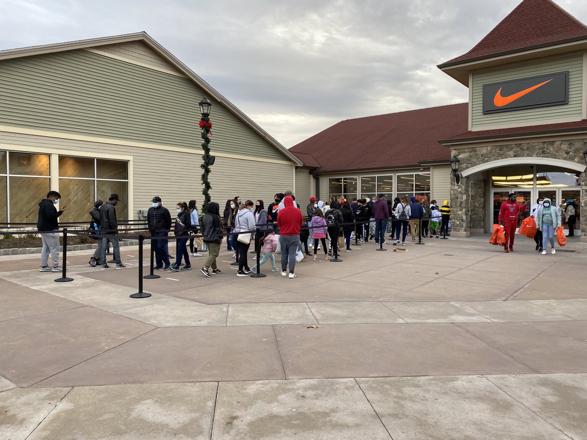 #BlackFriday2020 starts early ⁦<a href="/Crocs/">Crocs</a>⁩ ⁦<a href="/Nike/">Nike</a>⁩ Saturday.