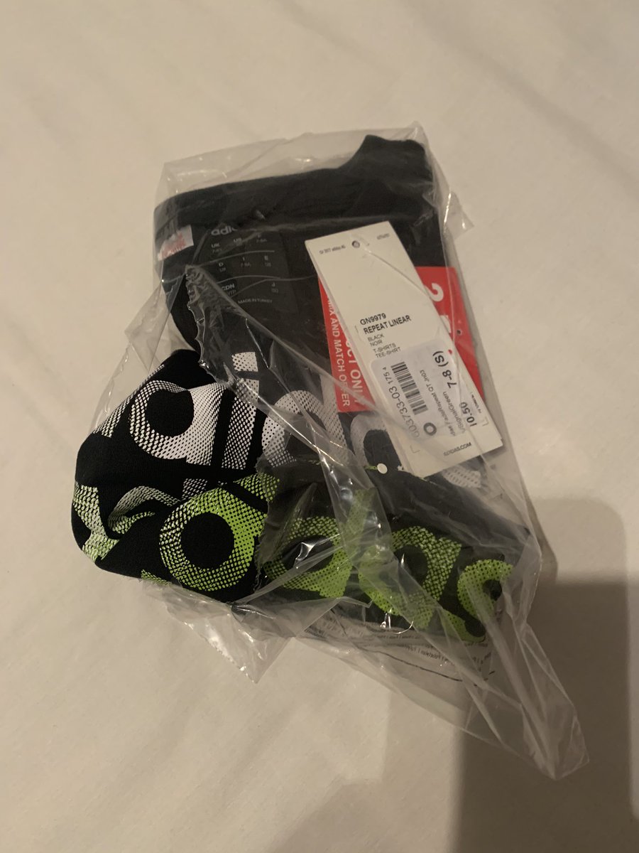 Linzi_Clayton's tweet photo. @SportsDirect_CS @SportsDirectUK delivery turned up in completely unacceptable condition... all these items are meant for gifts but how can I gift these? Says you can’t return men’s underwear for hygiene purposes? https://t.co/GRt829Ohjl