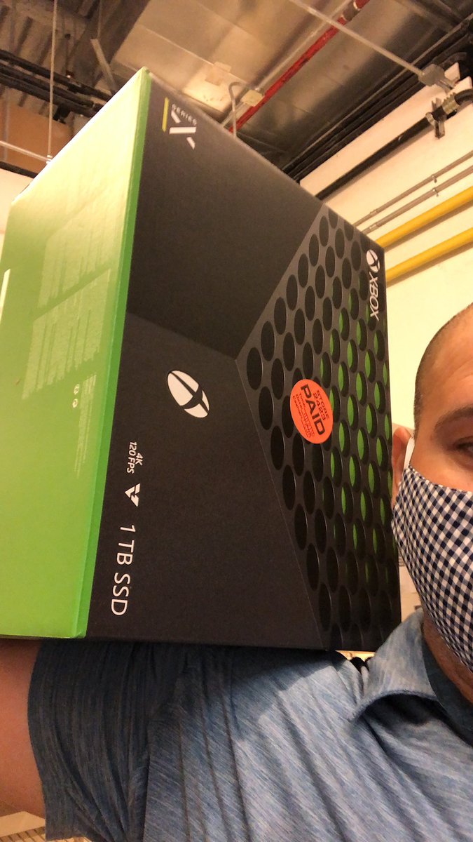 Abdilish's tweet photo. @RodriguezTmpt @angeltpt23 También le dimos al Xbox por si hay alguna duda de cuál será mejor . https://t.co/DwHW8m9Vwt