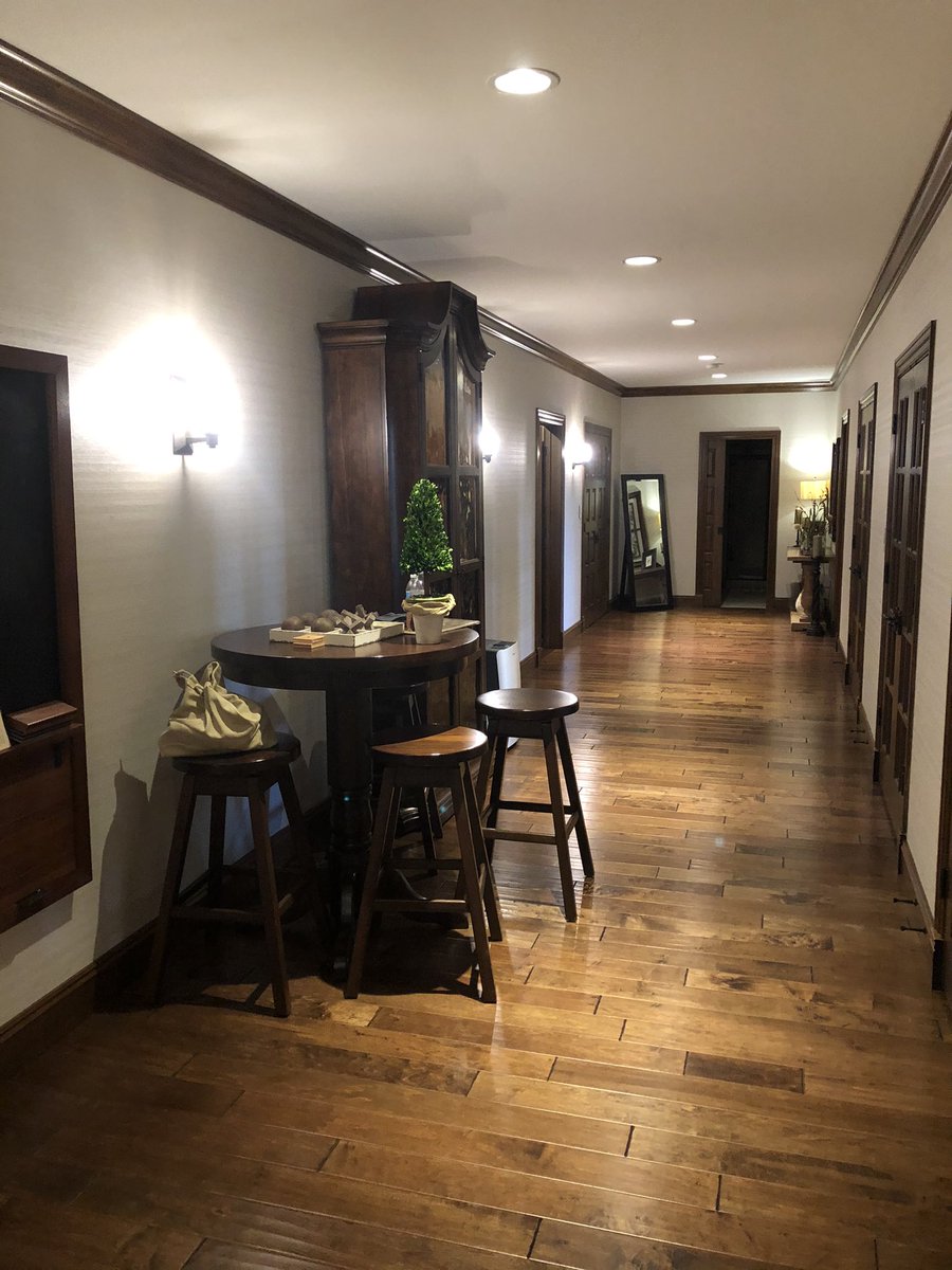 IamDTP's tweet photo. #wallpaper job in progress https://t.co/FsOz5RaJNG