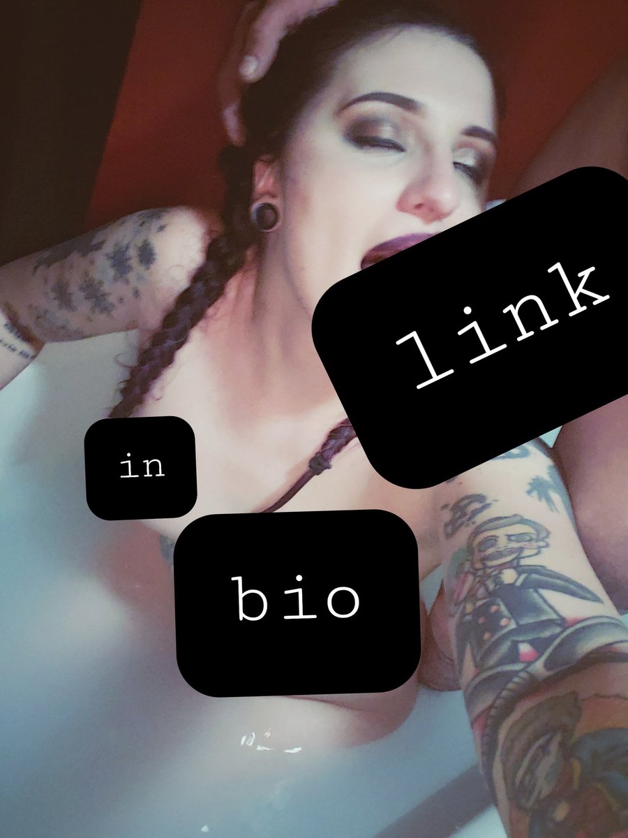 TPumpkinqueen's tweet photo. You already know. 👅👅💦💦🍆🍆

#thatpumpkinqueen #tastey #lick #suck #onlyfans #fansonly #onlyFans #girlswithtattoos #girlswithpiercings #sexy #hot #love https://t.co/rzAgRnNSaC