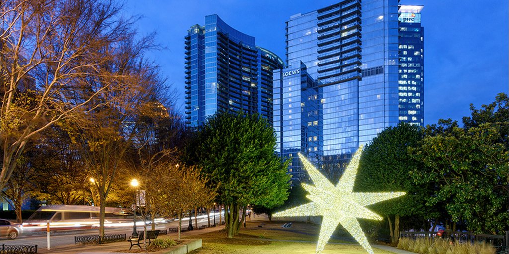 ColonySquareATL's tweet photo. #MidtownBright is back this holiday season featuring stunning holiday lighting displays including the Moravian ⭐⭐⭐ illuminating the district. #MidtownATL https://t.co/hpKWD89TlM