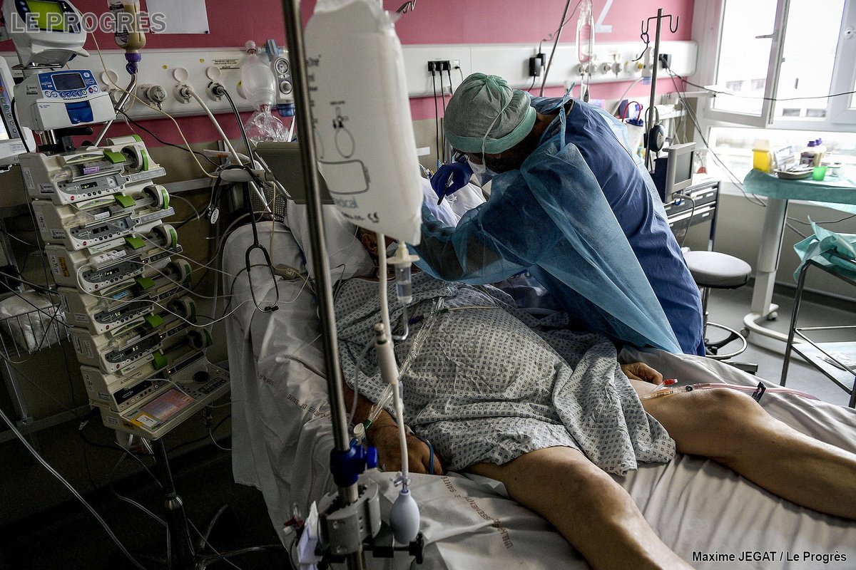 MaximeJegat's tweet photo. #reportage dans les services de #rea #covid à l’#hopital #LyonSud pour @Le_Progres
#coronavirus #santé #pandémie #HCL #soignants https://t.co/z4PulYAmvT