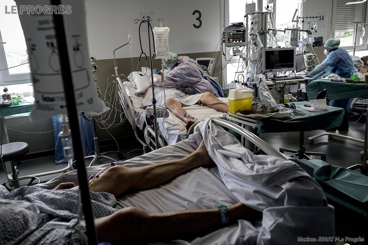 MaximeJegat's tweet photo. #reportage dans les services de #rea #covid à l’#hopital #LyonSud pour @Le_Progres
#coronavirus #santé #pandémie #HCL #soignants https://t.co/z4PulYAmvT