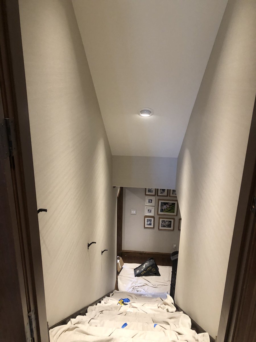 IamDTP's tweet photo. #wallpaper job complete https://t.co/1FSLDoMoy0