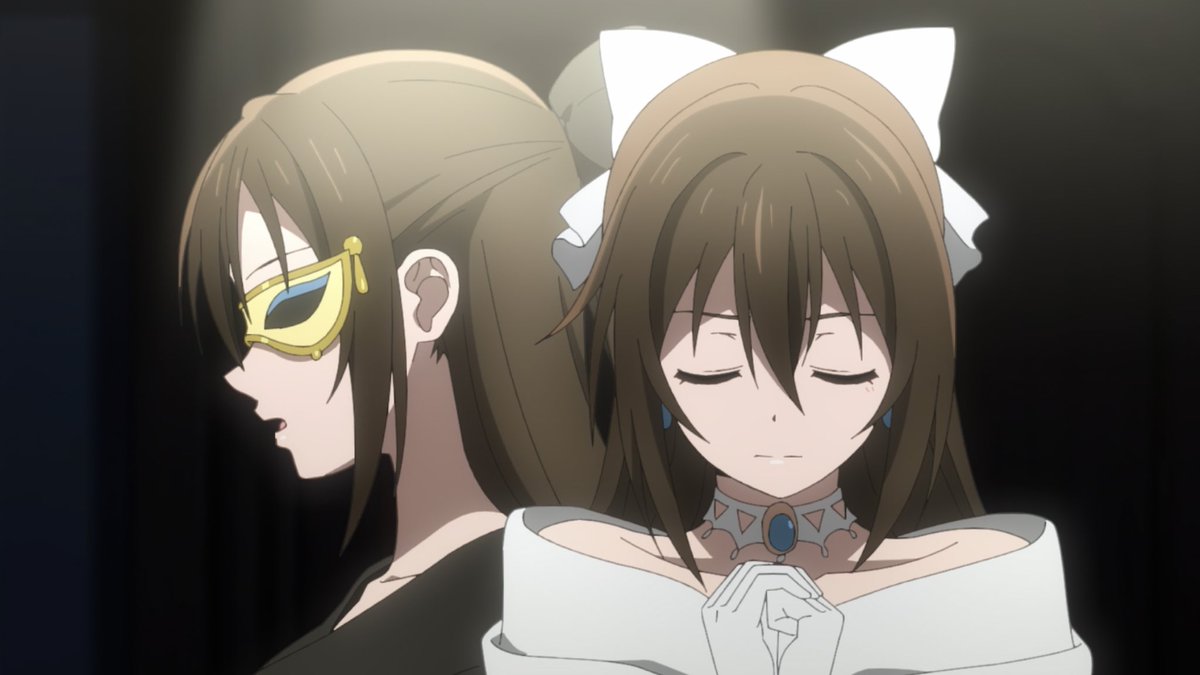 It is in this first scene, before everything else, that we are presented with the two key players: a Shizuku dressed in a gallant white dress with a blue gemstone necklace and a Shizuku dressed in black, a mask covering her face.