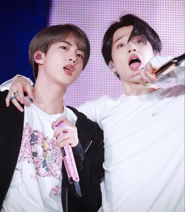 now , let jinmin cheer you up ! they love you always 