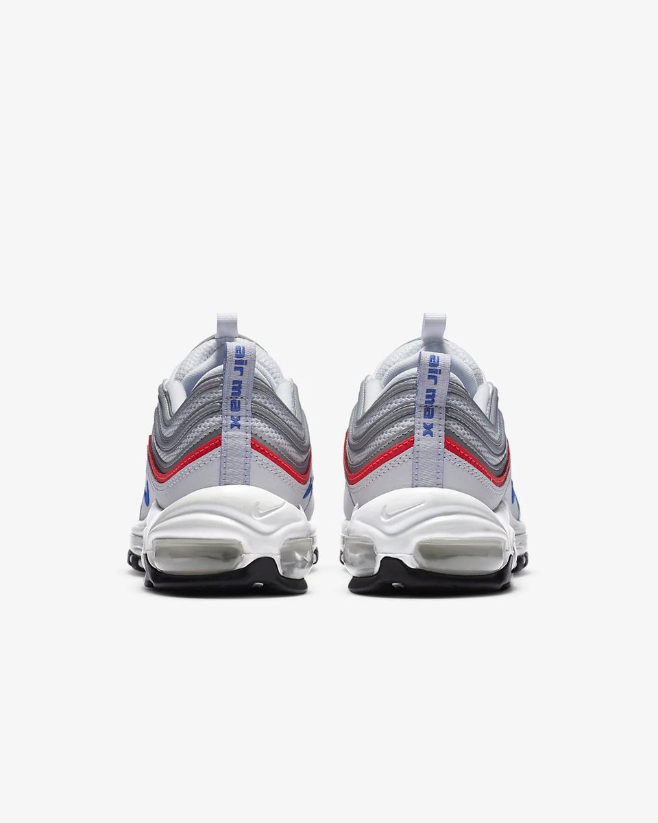 SNKR_TWITR tweet media