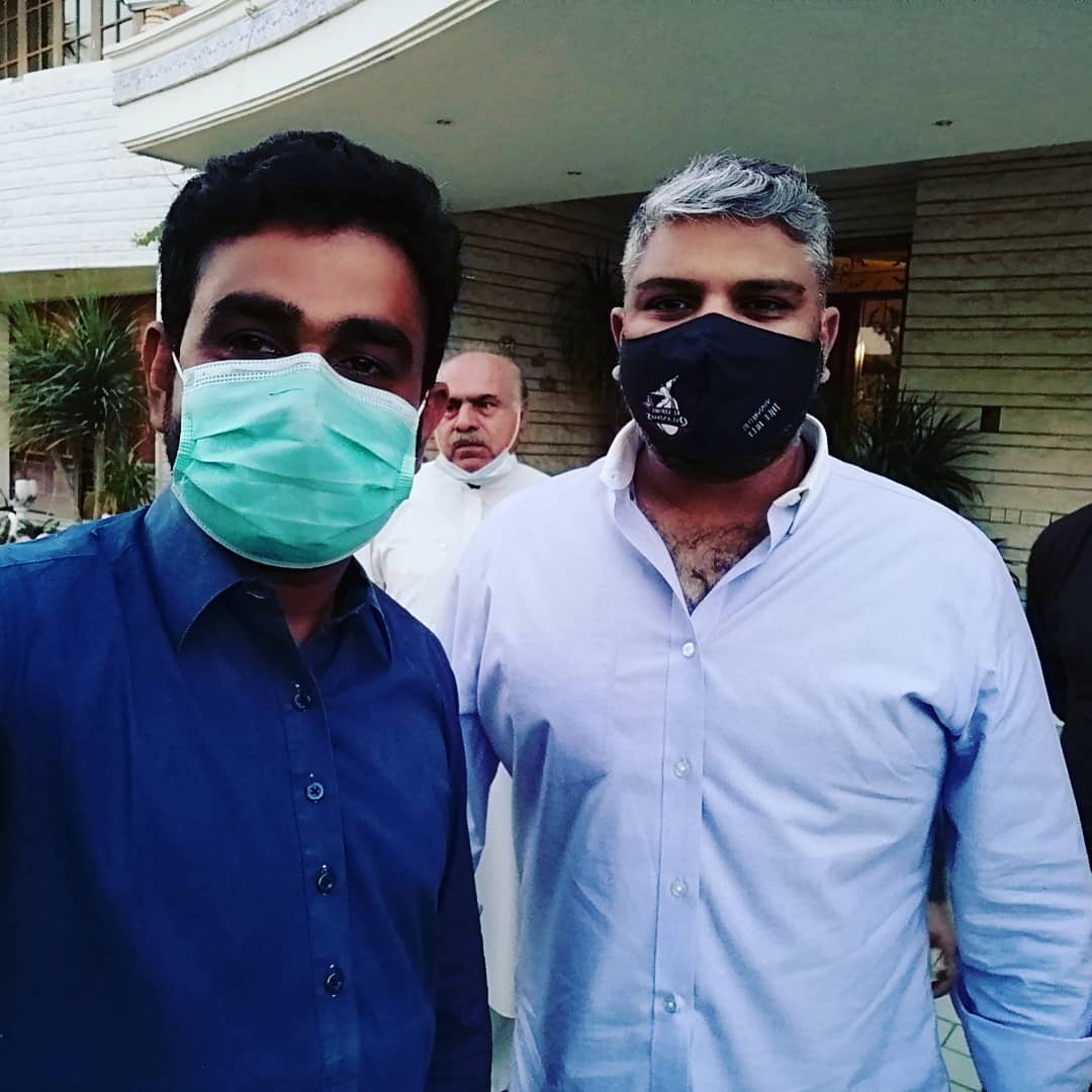 BakerHingorjo's tweet photo. Selfie with a young, energetic, talented,honest and sincere leader of Pakistan Parliamentern Makhdoom @ZainHQ Parliamentary Secretary Finance Pakistan. https://t.co/ssiYE1nd8t